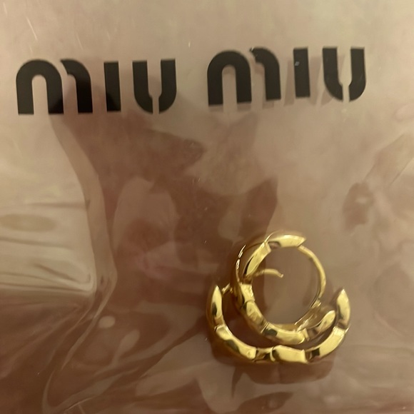 New gold plated Miu Miu earrings - Picture 1 of 4